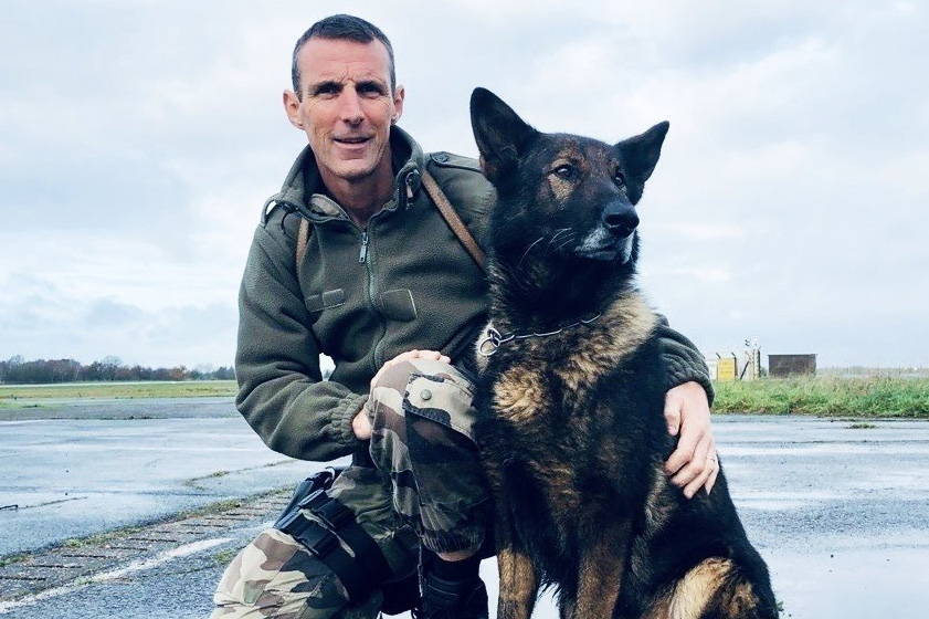 Retraite pour Guizmo Chien gendarme