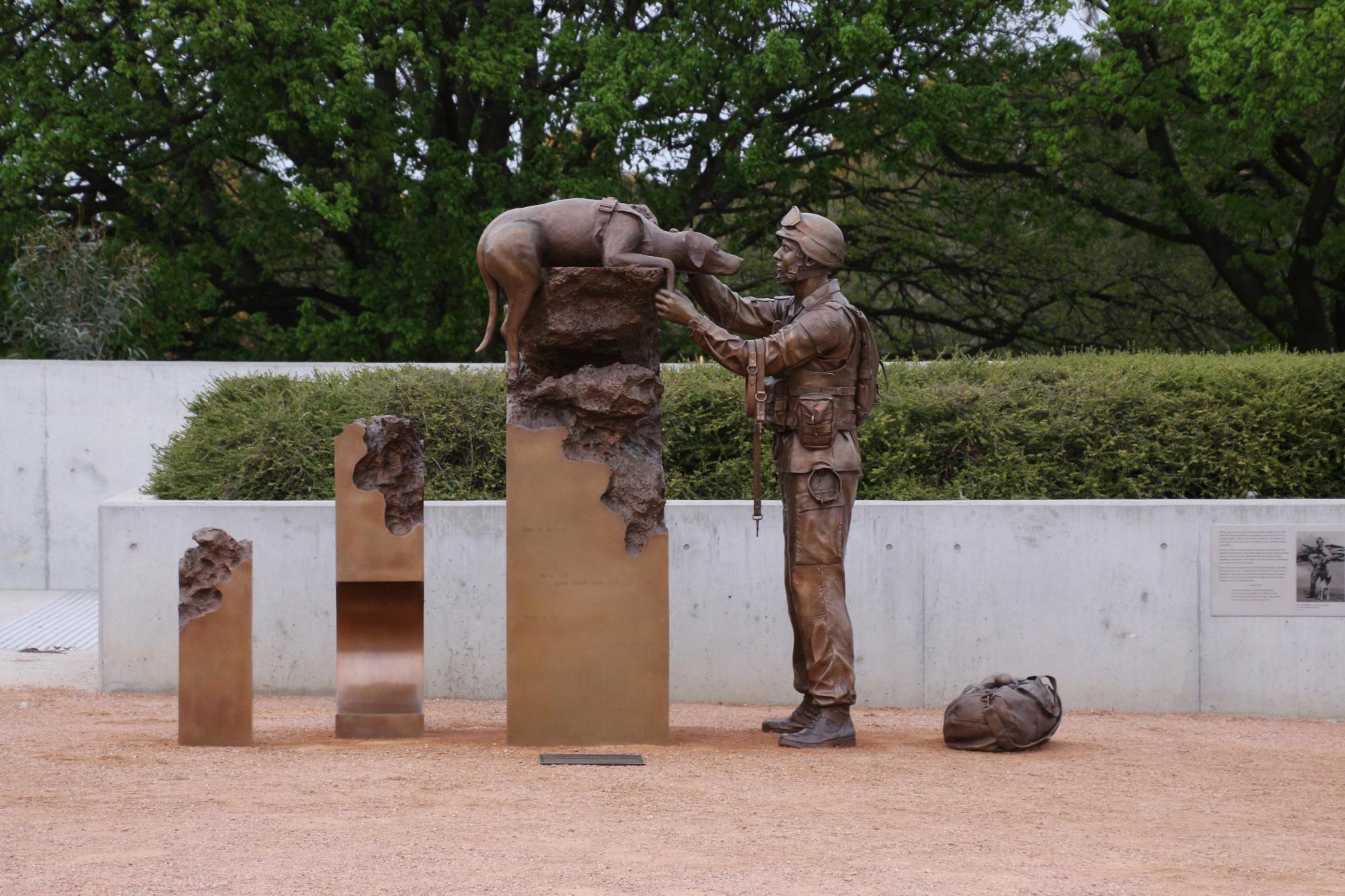 monument animaux guerre australie
