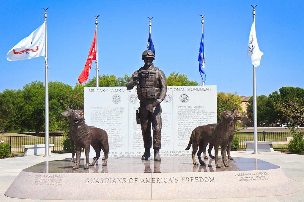monument animaux guerre usa