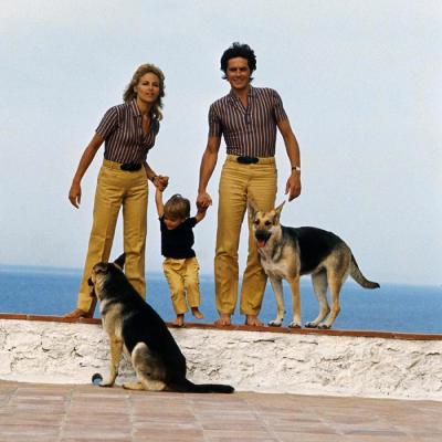 Alain Delon Avec Nathalie Et Anthony Delon
