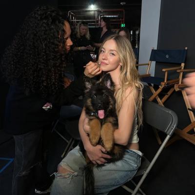 Sydney Sweeney Berger Allemand 01